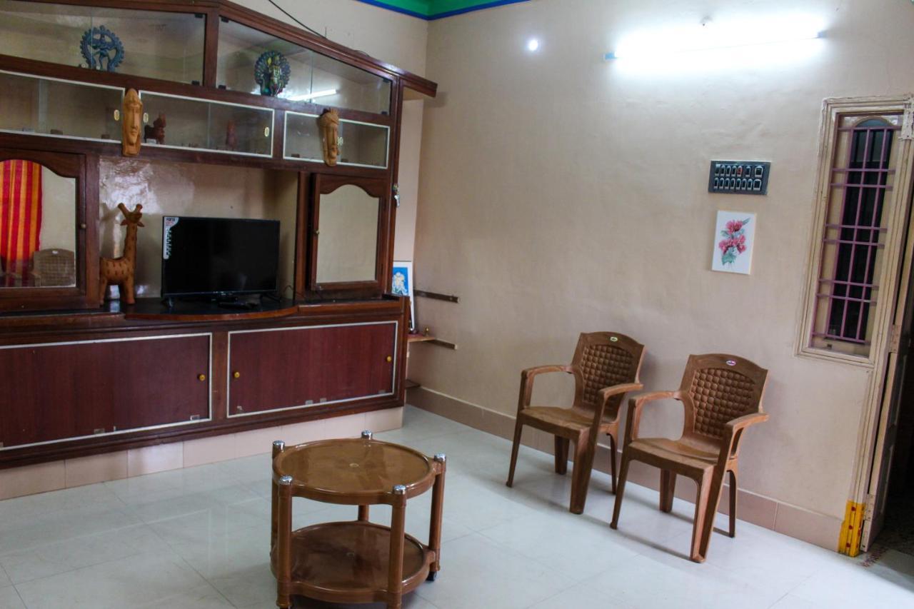 Dwaraka Home Stay Tiruvannāmalai Buitenkant foto